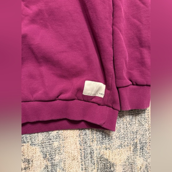 Vuori Restore Oversized Crew 2.0 Magenta Medium Pristine Condition - Picture 4 of 5